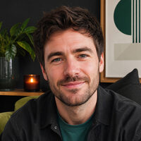 Generated expert reviewer avatar